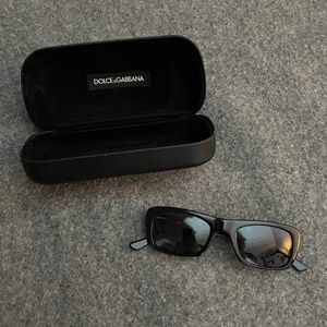 DOLCE & GABBANA Black Sunglasses D&G 3007 w/Case